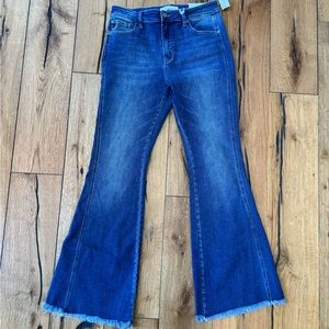 KanCan NWT FLARE JEANS - sz 11